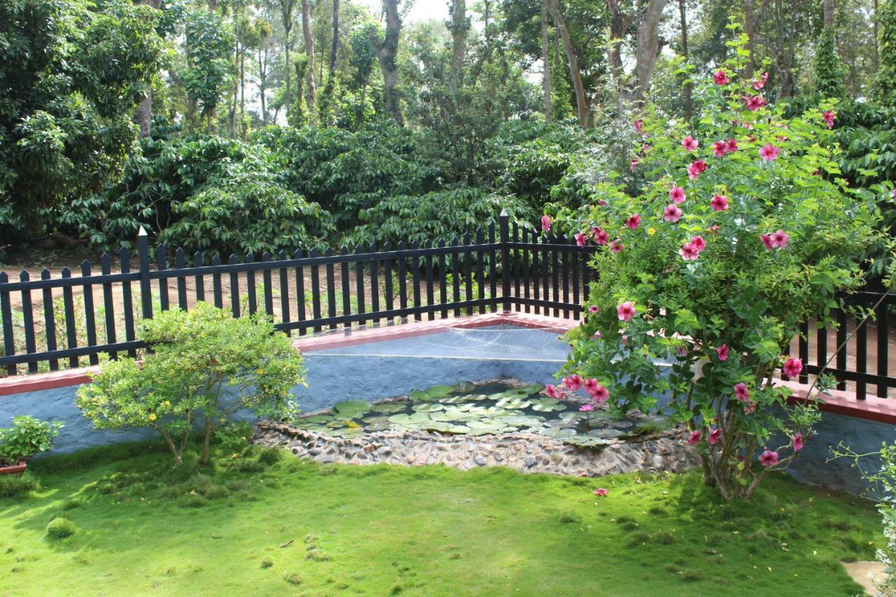 Whistling Woods Farm Stay Kushālnagar Exterior photo